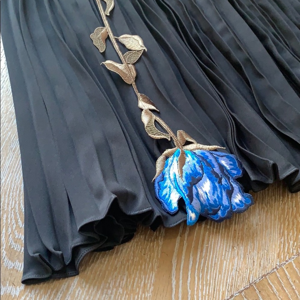 CHRISTOPHER KANE AW16 Embroidered Pleated Floral Skirt 8 - Picture 7 of 14